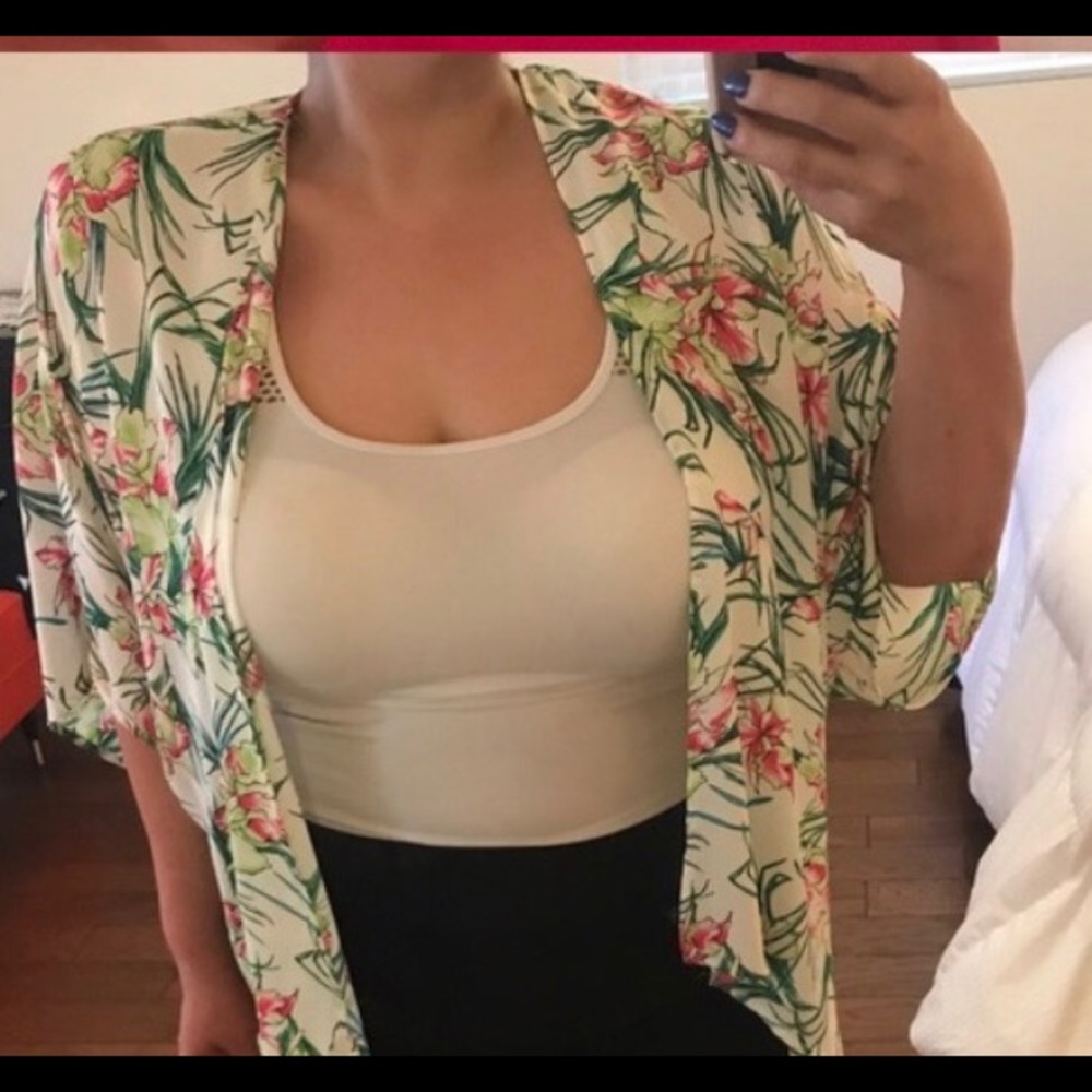 Final price drop 💕Tropical cover up